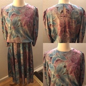 🎉 Final Price 🎉 ❤️Vintage (Whirlaway)❤️